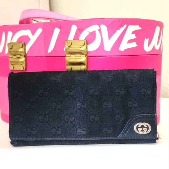 GUCCI BLACK FLAP WALLET - Picture 1 of 5